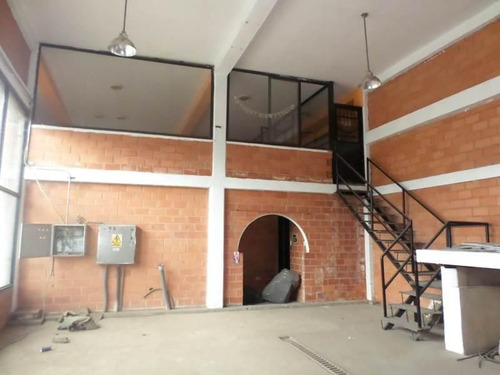 Imagen 6 de 12 de Mayra Ysabel Cedeño Vende Galpon En Centro, Villa De Cura Cod 22-15701