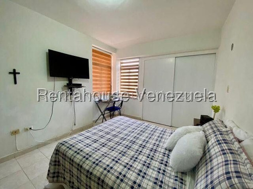 Diana C. Vende Hermoso E Impecable Apartamento En Piso Bajo, En La Granja Naguanagua Rc-dc 25-15781