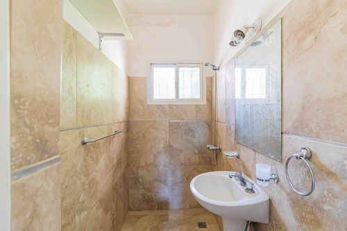 Imagen 14 de 30 de Casa Venta, 4 Amb,lahorqueta,boulogne,lote 200 Mt