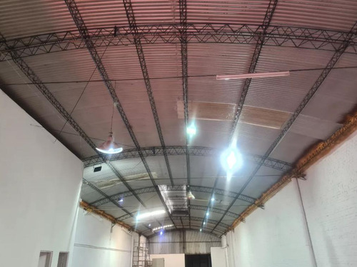 Local En Unión - Galpón , Depósito, Garaje, Terreno, 750 M2 , Padrón Único!!! Imperdible!!! A 10 Min De Tres Cruces. Lugar Para 40 Autos!!!!