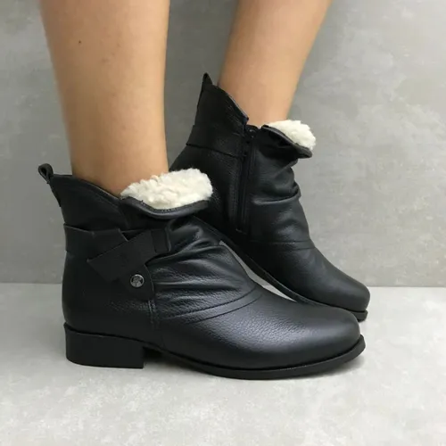 Bota forrada store cano curto
