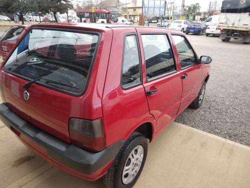 Imagen 4 de 13 de Fiat Uno Fire 1.3 5p 2011