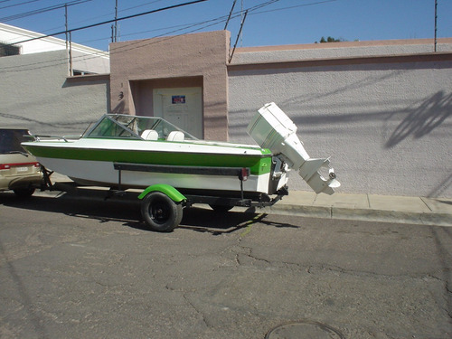 Lancha Grande Marca Vip Linea V19 Vixen Motor Evinrude Gran