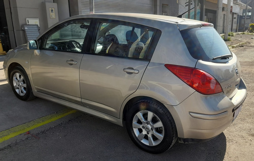 Nissan Tiida 1.8 Acenta