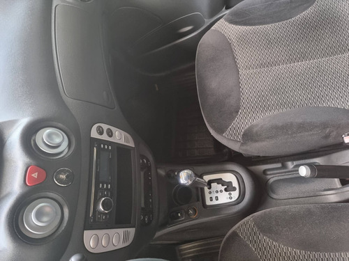 Imagem 5 de 10 de Citroën C3 1.6 Solaris 16v Flex 4p Automático