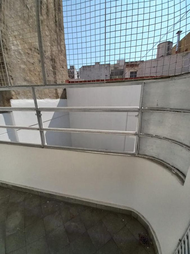 Almagro 4 Ambientes Divinos, Con Terraza Propia De 140 M2!!! Sup Cubierta 142 M2 Super Luminoso