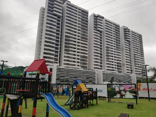 Imagen 1 de 14 de Venta De Apartamento De 114 M2 Condado Country Club 21-2508