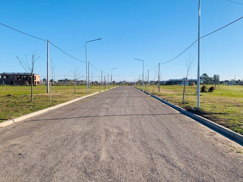 Venta En Ecopueblo, Lote Con Entrega Inmediata De 300 M2.