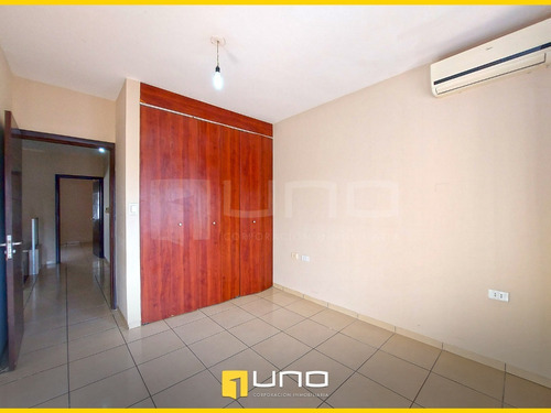 Imagen 10 de 16 de Inmediaciones Del Colegio San Lorenzo Bonita Casa En Venta