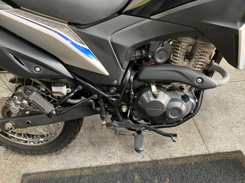 Imagem 4 de 7 de Honda Xre 190 Ano 2018 - Prata - King Motos