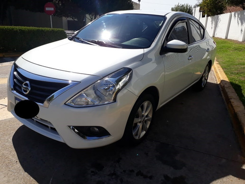 Nissan Versa Advance 2017