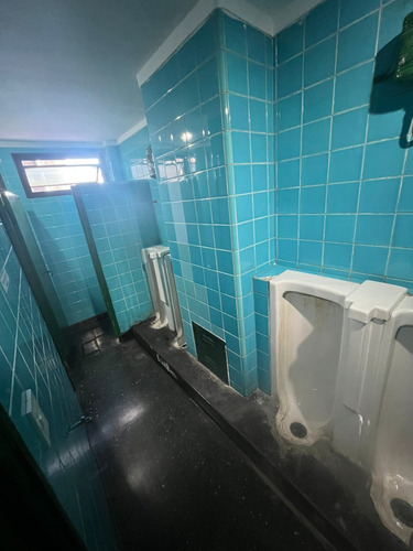 Imagen 12 de 13 de Oficina Con Baño Compartido
