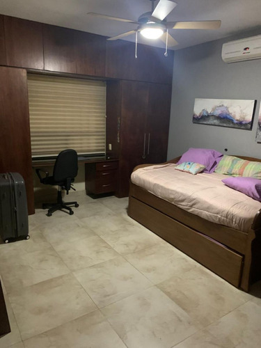 Quinta En Venta En Los Cavazos En Santiago