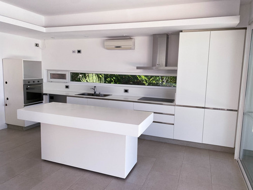Imagen 11 de 26 de Venta Casa Al Lago En Los Alisos, Nordelta, Tigre, G.b.a. Zona Norte