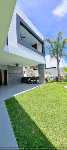 Magnífica Residencia En Lomas De Cocoyoc Morelos