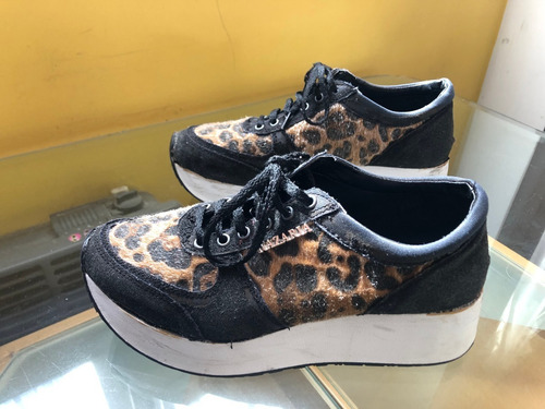 Nazaria Zapatillas Animal Print Plataforma Talle 38