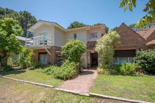 Casa En Venta En Pinamar Norte Cerca Del Mar