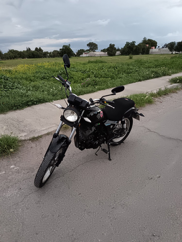 Moto Rc200 En Excelentes Condiciones, Chis, Kk, Poop.