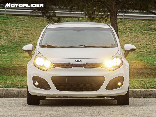 Imagen 8 de 24 de Kia Rio New 1.4 Extra Full | Permuta / Financia