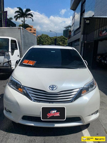 Toyota Sienna Automática