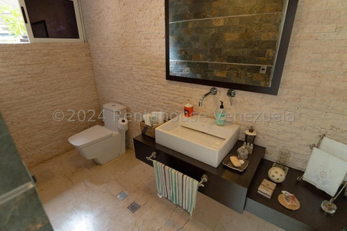 Se Vende Casa En La Lagunita