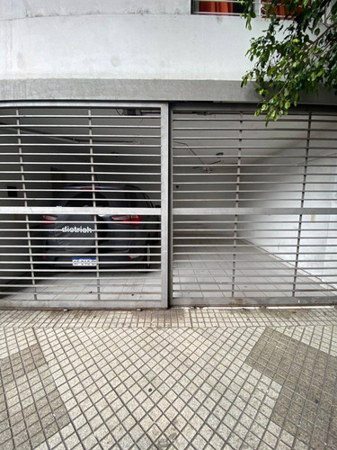 Imagen 3 de 8 de Cochera Doble 3 De Febrero 1305