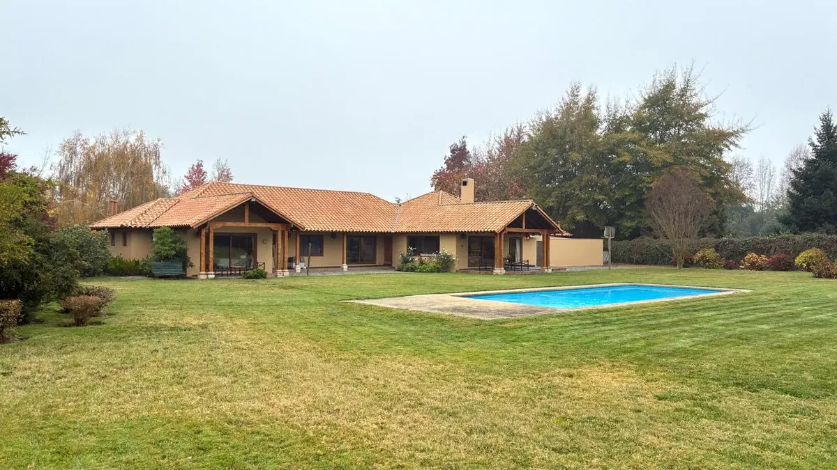 Imagen 1 de 27 de Casa En Venta En Parcela En Condominio De Zapallar