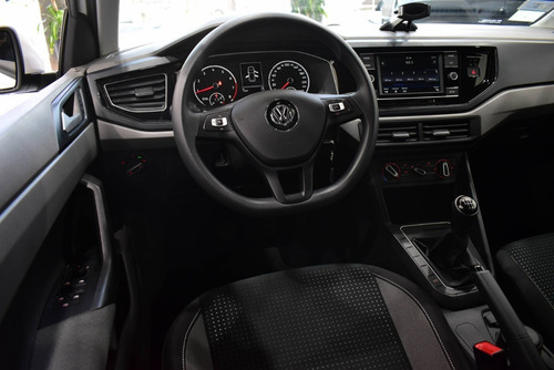 Imagen 10 de 17 de Volkswagen Polo 1.6 Msi Comfortline 2018 - Car Cash