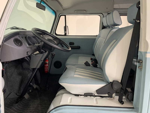 Imagem 11 de 15 de Volkswagen Kombi Last Edition 56 1.4 Mi Total Flex