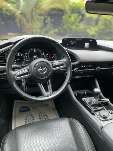 Mazda 3 2.0 Touring