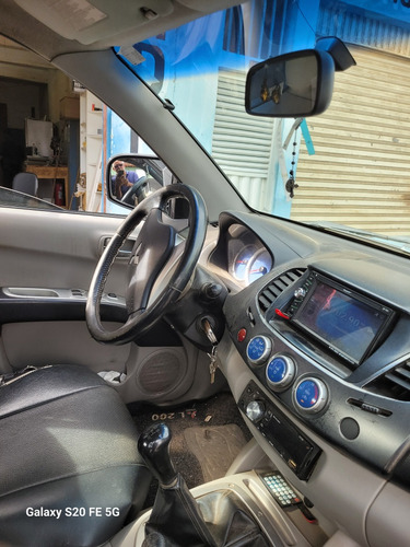 Mitsubishi L200 3.2 Triton Hpe Cab. Dupla 4x4 4p