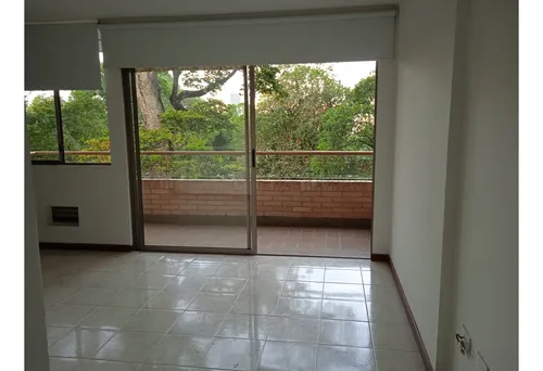 Apartaestudio En Arriendo Aguacatala Medellín