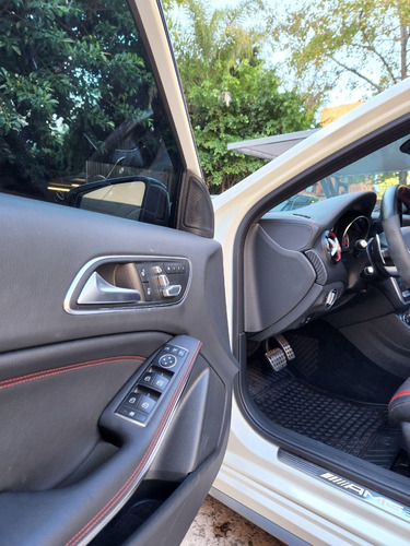 Imagen 9 de 13 de Mercedes-benz Clase A45 Amg 360cv