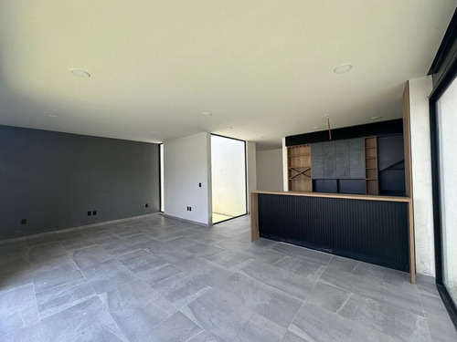 Hermosa Residencia Premium En Venta Entre El Refugio Y Zibatá, 4 Recámaras, Lujo