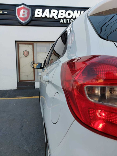 Imagen 10 de 15 de Ford Ka 2016 1.5 S