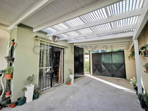 Imagen 17 de 19 de Casa De 2 Dormitorios En Venta En Gonnet, La Plata