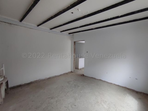 Imagen 18 de 30 de Town-house En Venta En Urb. El Piña (el Limón)-cod. 23-14807-jgvr.