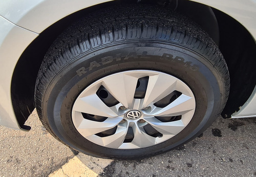 Volkswagen Voyage 1.0 Trend Tec Total Flex 4p