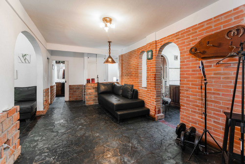 Casa En Venta 4 Amb Cochera,jardin,pileta Quilmes