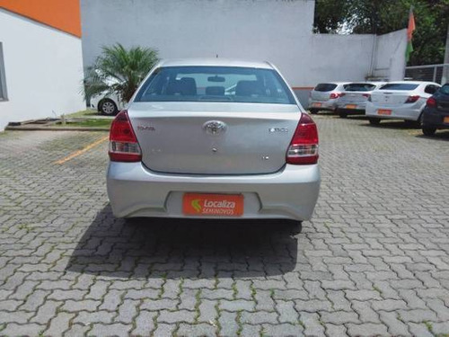 Imagem 9 de 10 de Toyota Etios 1.5 X Plus Sedan 16v Flex 4p Automático