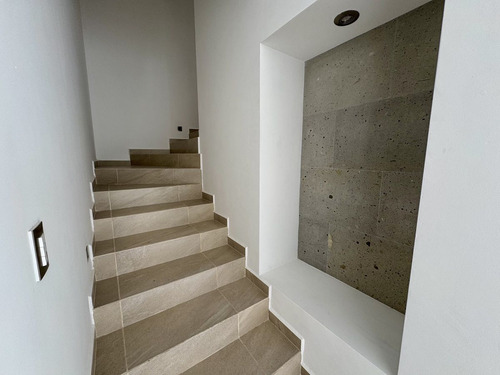 Una Nueva Forma De Vivir, Acceso A Roof Garden- El Refugio Residencial