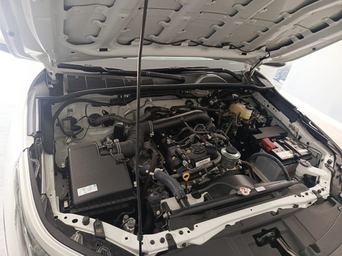 Toyota Fortuner 2024 Dubái 2.7