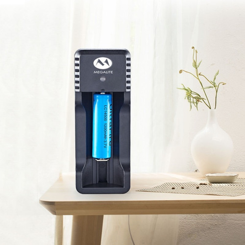 Imagen 6 de 7 de Cargador Intelig. 1 Slot 18650 Li-ion Litio Megalite P101u