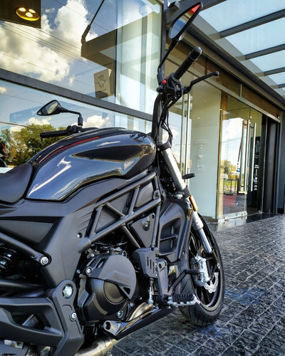 Benelli 502 C - Negro - Benelli Store Pilar.