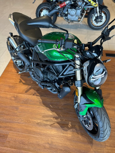 Imagen 15 de 16 de Benelli 752s