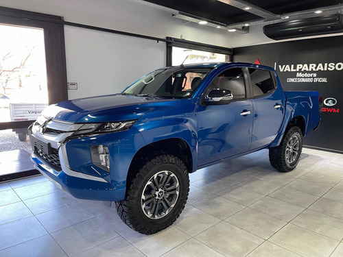 Imagen 8 de 16 de Mitsubishi L200 2023 2.4 181cv Di-d High Power Cuero