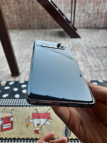 Samsung Galaxy S10