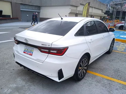 Toyota Yaris G 2024