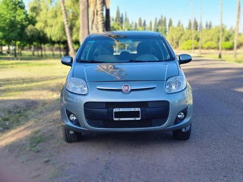 Imagen 10 de 16 de Fiat Nuevo Palio 1.6 5ptas Essence 2013