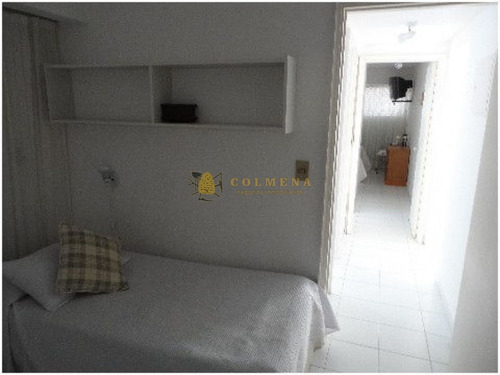 Apartamento En Muy Buena Ubicacion, Cerca Del Puerto De 2 Dor, 2 Baños, Con Amplia Terraza Con Churrasquero. Consulte!!!!!!- Ref: 2034